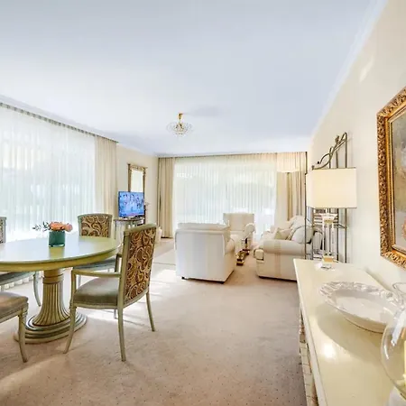 Delux Alpingardensuite * Гарміш-Партенкірхен